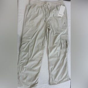 Dance Studio Relaxed-Fit
MR Cargo Pant Lululemon